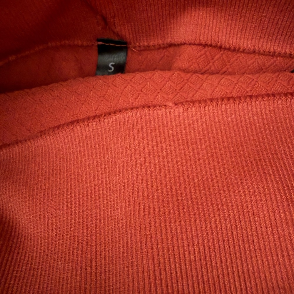 Balance Collection Textured Two Piece - Picture 6 of 6